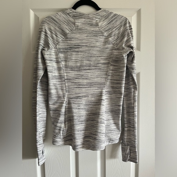 Lululemon Runderful Long Sleeve - Size 10 White/Gray - Picture 6 of 13